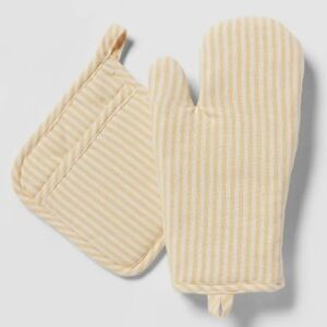 Threshold Striped Yellow & White Oven Mitt and Pot Holder Set